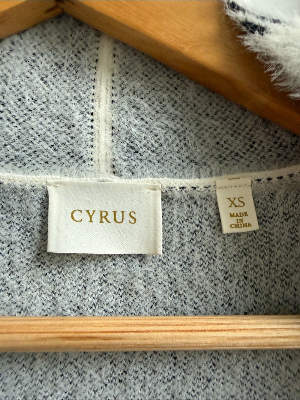 Cyrus Windowpane Plaid Fuzzy Eyelash Knit Open Front Cardigan heavyweight soft - Picture 3 of 6